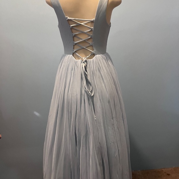 Pricess beautiful blue dress - Picture 7 of 9